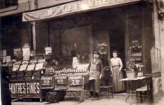 Acheter des huitres chez Lefèvre, boulevard Voltaire
